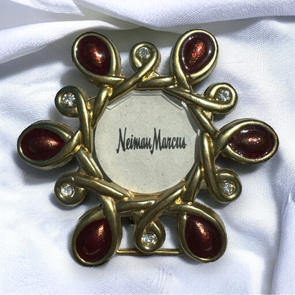 Jay Strongwater Picture Frame Brooch - Picture 1 of 5